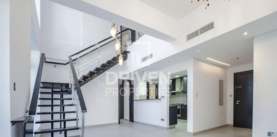 Dvoupatrový byt v Jumeirah Islands, Dubai, SAE 3 ložnice, 260 m² Č.: 682838