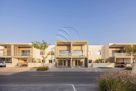 Vila na Yas Island, Abu Dhabi, UAE 3 spavaće sobe, 308 m2 Br. 662870 - Slika 1
