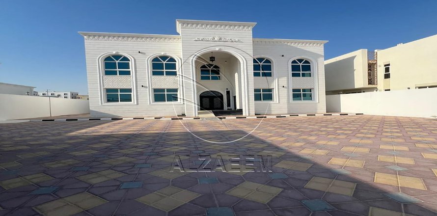 Abu Dhabi、UAEにあるヴィラ 7ベッドルーム、1036 m2 No662868