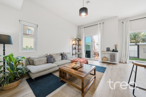 Casa urbana para venda em Dubai Land, Dubai, EAU 3 quartos, 210.33 m2 № 755455 - foto 6