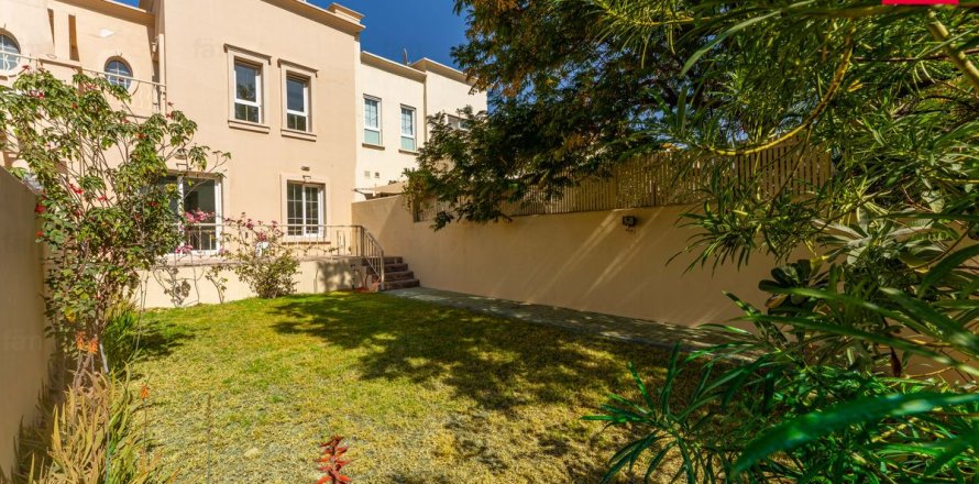 Villetta a schiera a Dubai, EAU 2 camere da letto, 212.1 mq. № 691216