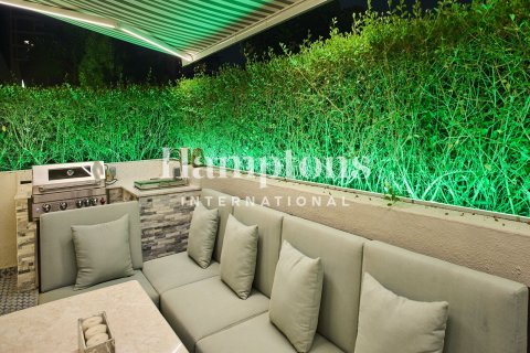 Huoneisto Dubai Hills Estate, Dubai, Arabiemiraatit 3 makuuhuonetta, 191.38018000 m2 № 717985 - kuva 22