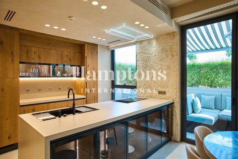Huoneisto Dubai Hills Estate, Dubai, Arabiemiraatit 3 makuuhuonetta, 191.38018000 m2 № 717985 - kuva 4