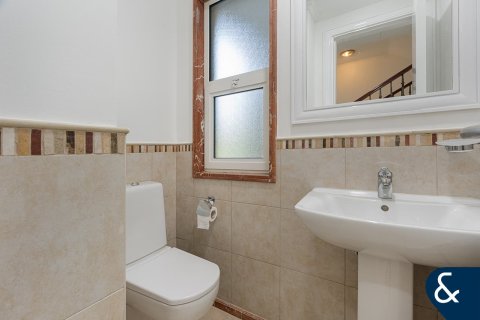 Villa itt: Dubai Sports City, Dubai, EAE, 5 hálószoba, 357 m², azonosító: 698267 - fénykép 19