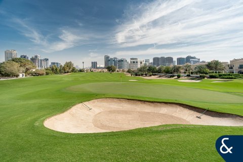 Villa itt: Dubai Sports City, Dubai, EAE, 5 hálószoba, 357 m², azonosító: 698267 - fénykép 23