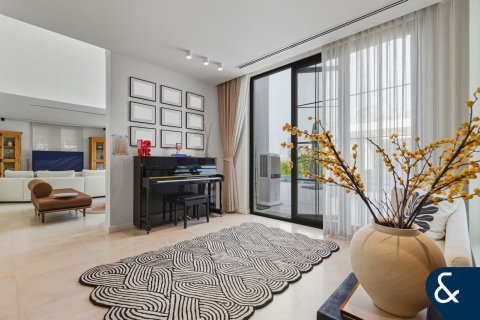 Villa te huur in Jumeirah Islands, Dubai, VAE 5 slaapkamers, 567 vr.m., nr 698266 - foto 11