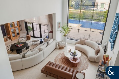 Villa te huur in Jumeirah Islands, Dubai, VAE 5 slaapkamers, 567 vr.m., nr 698266 - foto 16