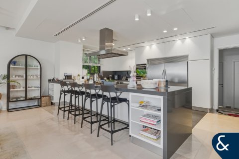 Villa te huur in Jumeirah Islands, Dubai, VAE 5 slaapkamers, 567 vr.m., nr 698266 - foto 8