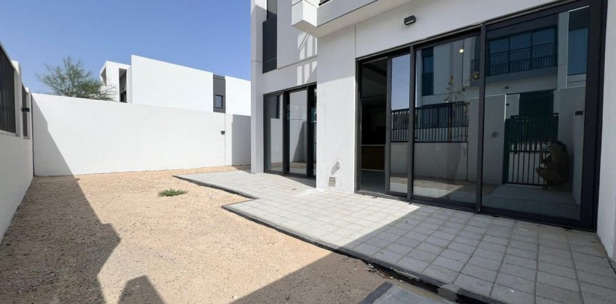 Vila v Dubai, SAE 3 spálne, 169 m2 č. 703232