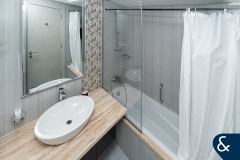 Apartamento en venta en DAMAC Hills (Akoya by DAMAC), Dubai, EAU 3 dormitorios, 190 m2 № 667340 - foto 14