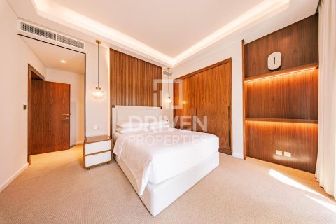 וילה להשכרה ב Al Garhoud, Dubai, איחוד האמירויות  4 חדרי שינה, 3461.01 מ"ר, מספר 745315 - תמונה 14