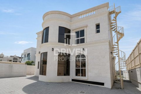 Huvila Al Barsha, Dubai, Arabiemiraatit 5 makuuhuonetta, 678.19 m2 № 745316 - kuva 28