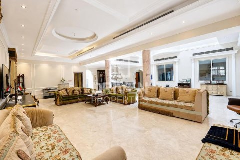 Huvila Al Barsha, Dubai, Arabiemiraatit 5 makuuhuonetta, 678.19 m2 № 745316 - kuva 4