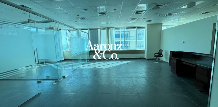 Office in Business Bay, Dubai, UAE 146 sq.m. № 703507