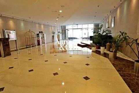 Apartment til salg i Dubai Marina, Dubai, UAE 1 soveværelse, 90 kvm № 703508 - foto 11