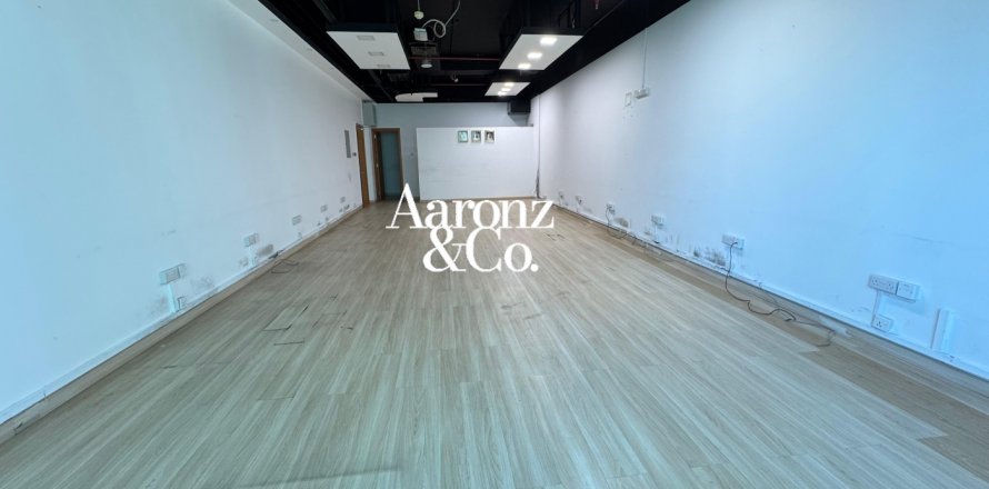 Oficina en Business Bay, Dubai, EAU 95 m² № 703506