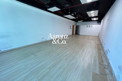 Oficina en alquiler en Business Bay, Dubai, EAU 95 m2 № 703506 - foto 3