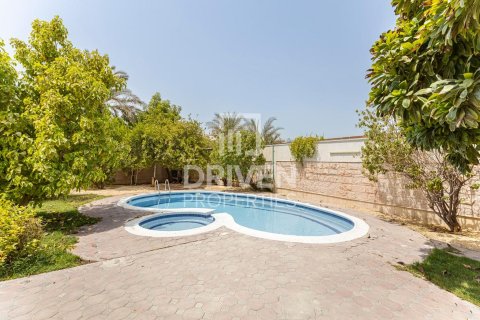 Villa in Al Barsha, Dubai, UAE 6 bedrooms, 1394 sq.m. № 655507 - photo 30