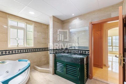 Villa in Al Barsha, Dubai, UAE 6 bedrooms, 1394 sq.m. № 655507 - photo 27