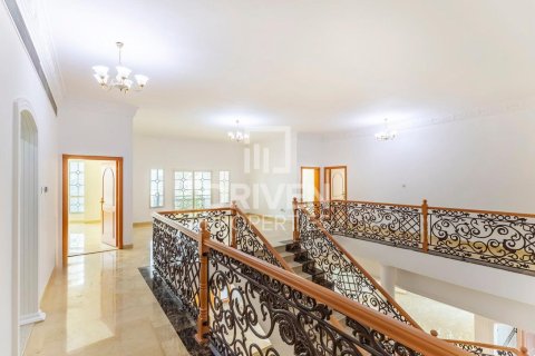 Villa in Al Barsha, Dubai, UAE 6 bedrooms, 1394 sq.m. № 655507 - photo 26