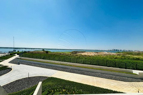 Üürile anda katusekorter on the Yas Island, Abu Dhabi, AÜE: 3 magamistoaga, 611 m² Nr 663053 - pilt 1
