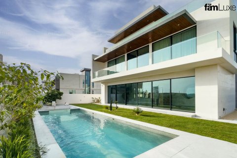 Vilë në Dubai, Emiratet e Bashkuara Arabe 5 dhoma gjumi, 718.3 m2. № 622892 - Foto 1