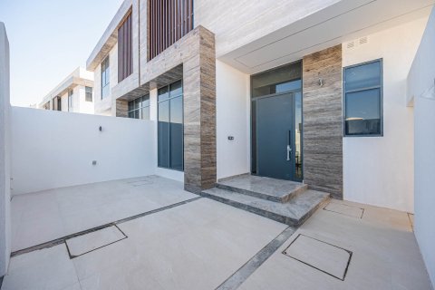 Vila u gradu Al Barsha, Dubai, UAE 5 spavaće sobe, 1858.06 m2 Br. 750772 - Slika 20