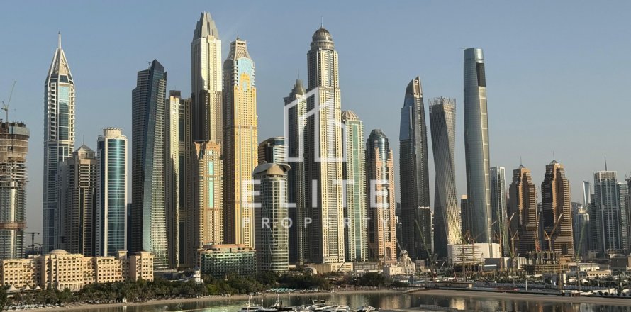 Apartment i Dubai Harbour, Dubai, UAE 3 soveværelser, 181 kvm № 620020