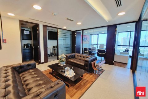 Toimisto Dubai, Arabiemiraatit 125.5 m2 № 689249 - kuva 14