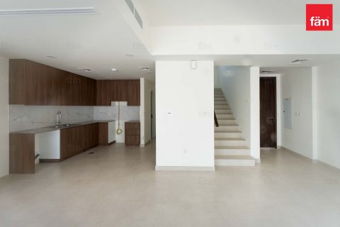 Townhouse de închiriat în Town Square, Dubai, EAU 3 dormitoare, 172.2 mp.  №631756 - poză 2