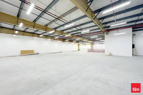 Magazinë në Jebel Ali, Dubai, Emiratet e Bashkuara Arabe 3499.8 m2. № 631758 - Foto 3