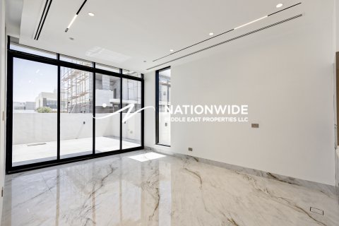 Vila u Abu Dhabi, UAE 5 spavaćih soba, 510 m2 Br. 646445 - fotografija 8