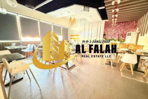Sklep do wynajęcia w Al Khan, Sharjah, ZEA 232 mkw., nr 646444 - zdjęcie 4