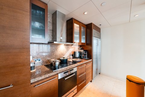 Apartmen di Dubai, UAE 2 bilik tidur, 186.5 meter persegi № 646442 - foto 7