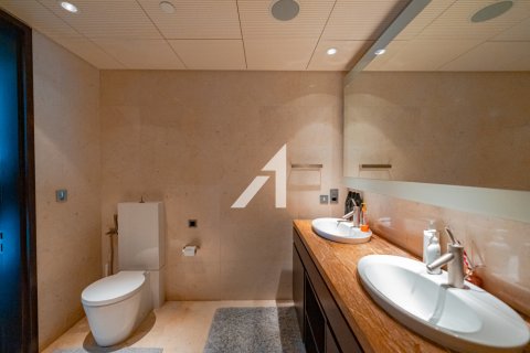 Apartmen di Dubai, UAE 2 bilik tidur, 186.5 meter persegi № 646442 - foto 29