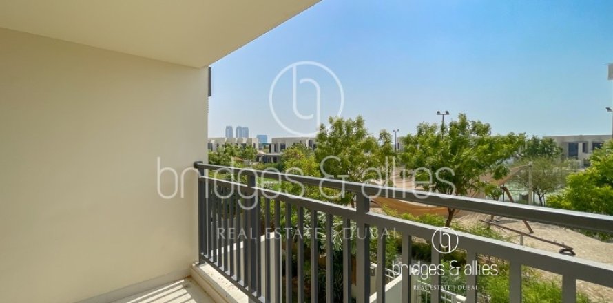 Villa in Dubai Hills Estate, UAE 4 bedrooms, 202 sq.m. № 687099