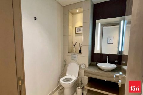 Business Bay, Dubai, UAE의 임대용 아파트 침실 3개, 162제곱미터 번호 502926 - 사진 16