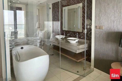 Business Bay, Dubai, UAE의 임대용 아파트 침실 3개, 162제곱미터 번호 502926 - 사진 12