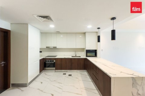 Városi lakóépület itt: Dubai, EAE, 4 hálószoba, 187.2 m², azonosító: 703518
