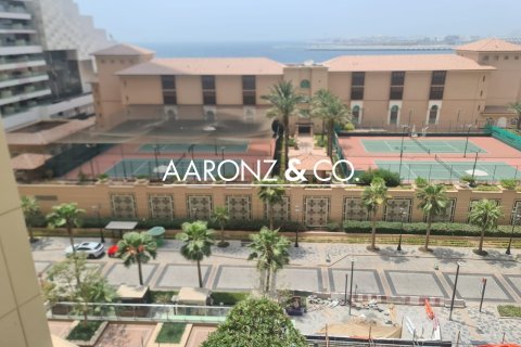 Apartmen di Jumeirah Beach Residence, Dubai, UAE 2 bilik tidur, 131 meter persegi № 695635 - foto 9