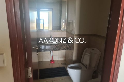 Купить квартиру в Джумейра Бич Резиденс, Дубай, ОАЭ 2 спальни, 131м2, № 695635 - фото 13