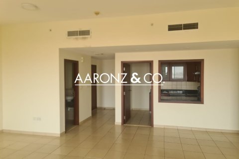 Apartmen di Jumeirah Beach Residence, Dubai, UAE 2 bilik tidur, 131 meter persegi № 695635 - foto 3
