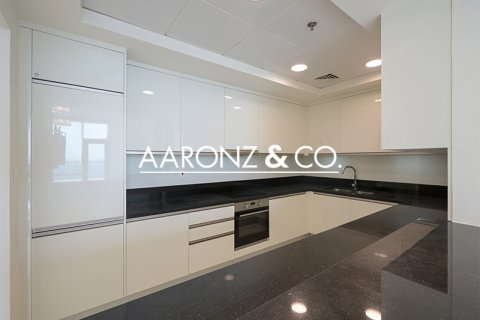 Apartament në Business Bay, Dubai, Emiratet e Bashkuara Arabe 2 dhoma gjumi, 127 m2. № 695636 - Foto 13