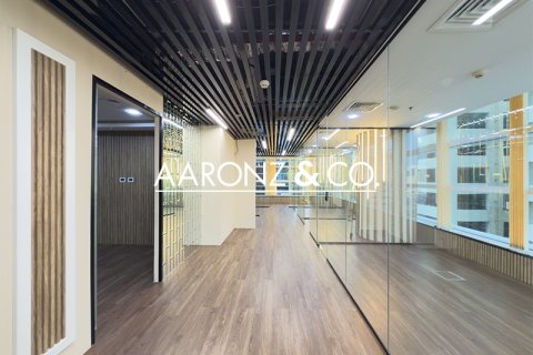 Zyrë në Sheikh Zayed Road, Dubai, Emiratet e Bashkuara Arabe 102 m2. № 695637 - Foto 7