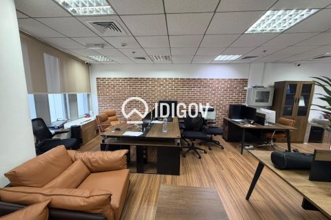 Business Bay, Dubai, UAE의 임대용 사무실 70.42제곱미터 번호 758615 - 사진 4