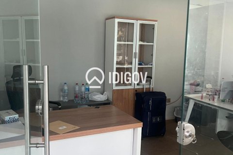 Business Bay, Dubai, UAE의 임대용 사무실 76.27제곱미터 번호 758614 - 사진 8