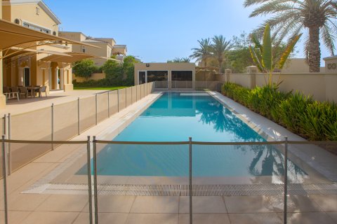 Villa Arabian Ranches, Dubaijā, AAE 6 istabas, 757.31 m2 Nr. 750926 - attēls 4