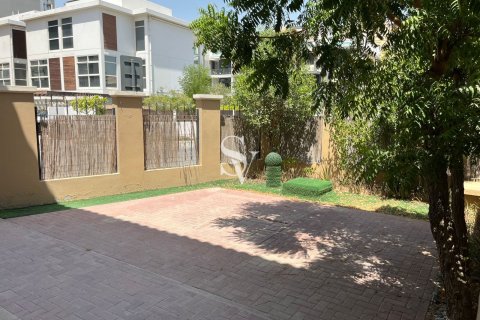Adosado en alquiler en Jumeirah Village Circle, Dubai, EAU 3 dormitorios, 317 m2 № 723021 - foto 14