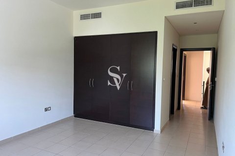 Adosado en alquiler en Jumeirah Village Circle, Dubai, EAU 3 dormitorios, 317 m2 № 723021 - foto 2