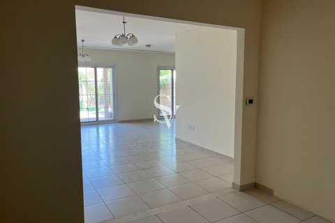 Adosado en alquiler en Jumeirah Village Circle, Dubai, EAU 3 dormitorios, 317 m2 № 723021 - foto 3